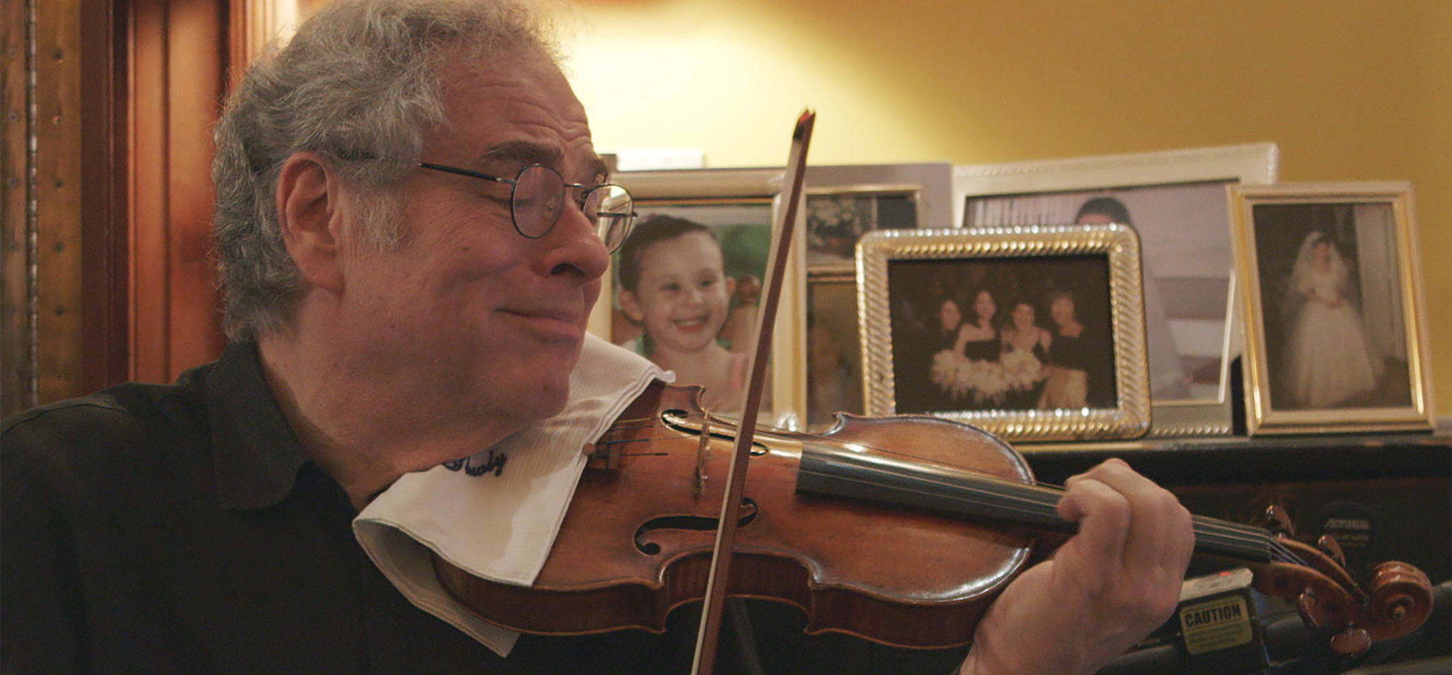 Itzhak_2._PROVIDED_PHOTO_BY_GREENWICH_ENTERTAINMENT